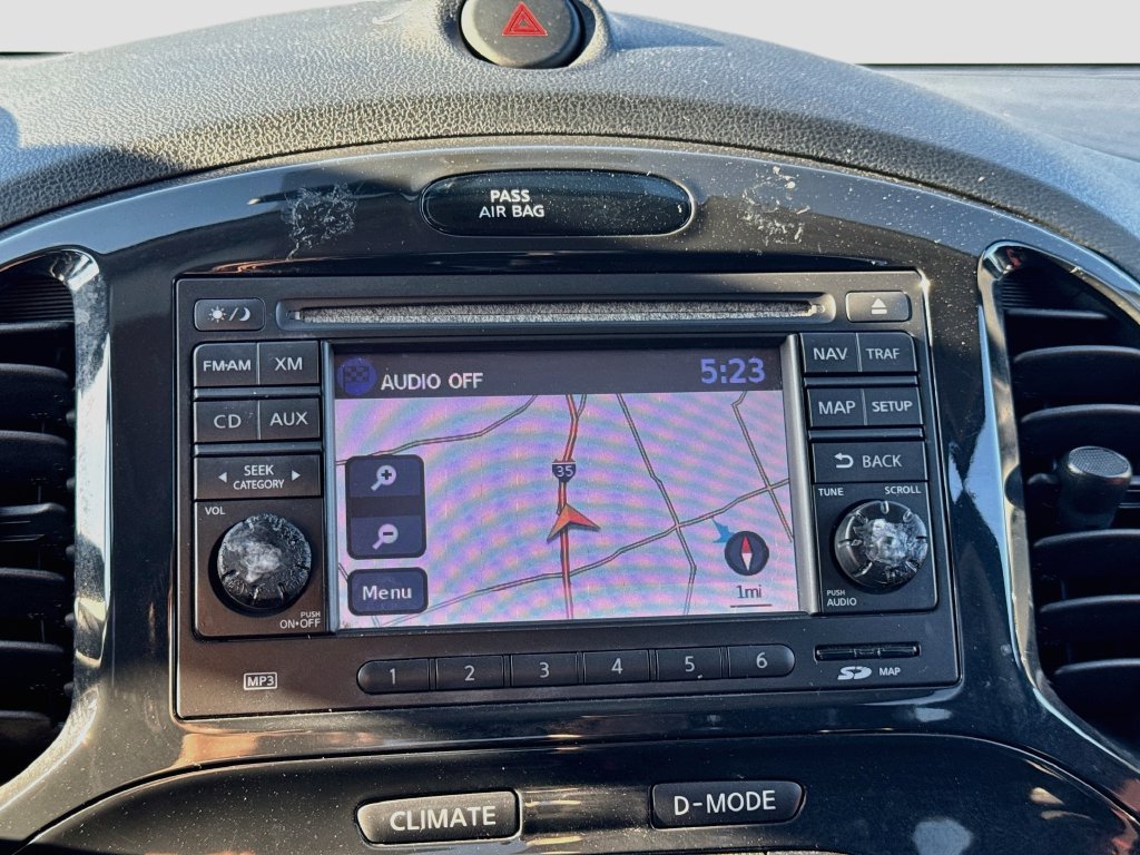 Used 2011 Nissan Juke SL AWD/4WD image 16