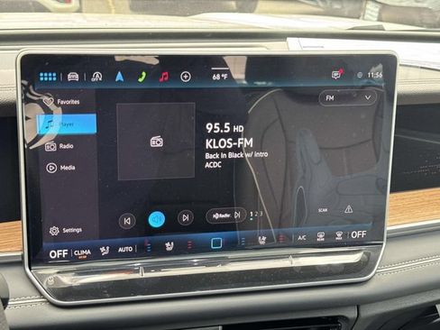 New 2026 Volkswagen Tiguan SEL R-Line AWD/4WD image 23