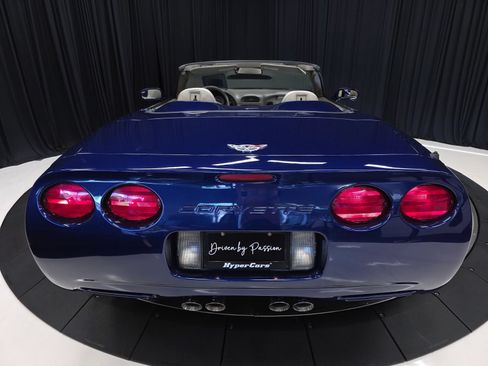 Used 2004 Chevrolet Corvette Convertible w/ Preferred Equipment Group RWD image 41