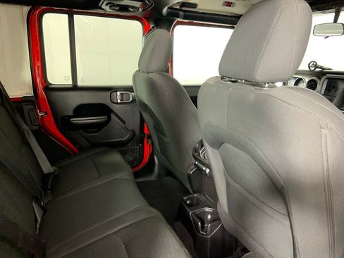 Used 2018 Jeep Wrangler Unlimited Sport S image 13