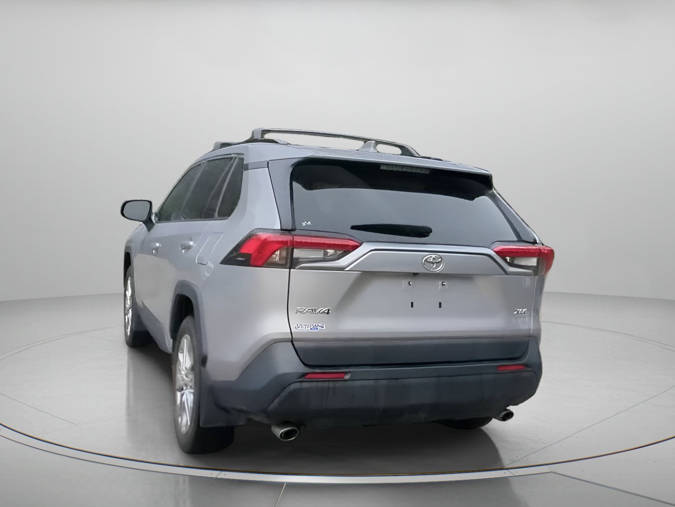 Used 2025 Toyota RAV4 XLE Premium w/ Weather Package FWD image 22