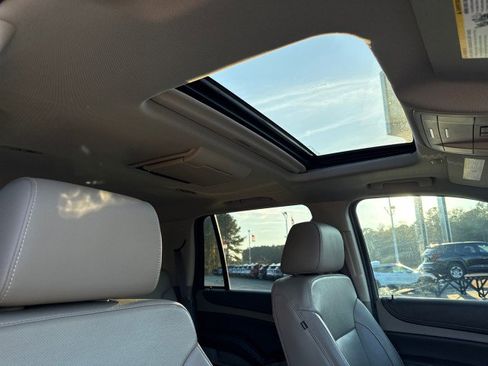 Used 2018 Chevrolet Tahoe Premier image 11
