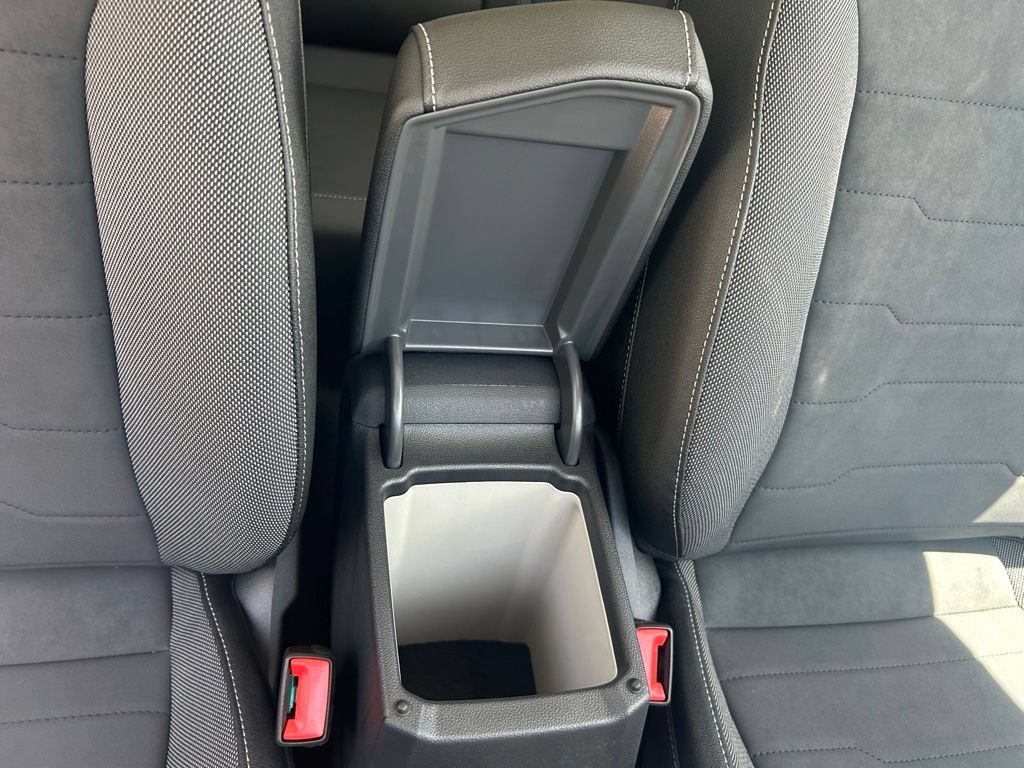 New 2026 Volkswagen Taos SE FWD image 38