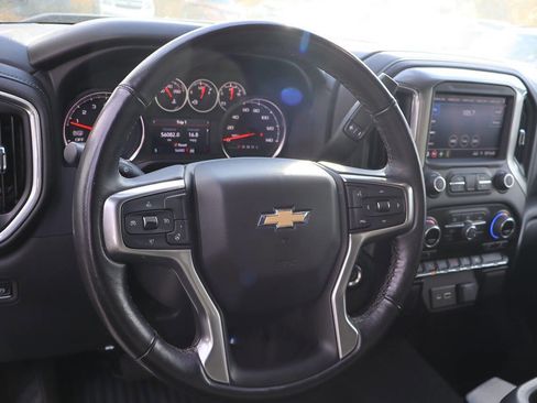Used 2022 Chevrolet Silverado 1500 LT image 13