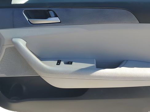 Used 2018 Hyundai Sonata SE image 41