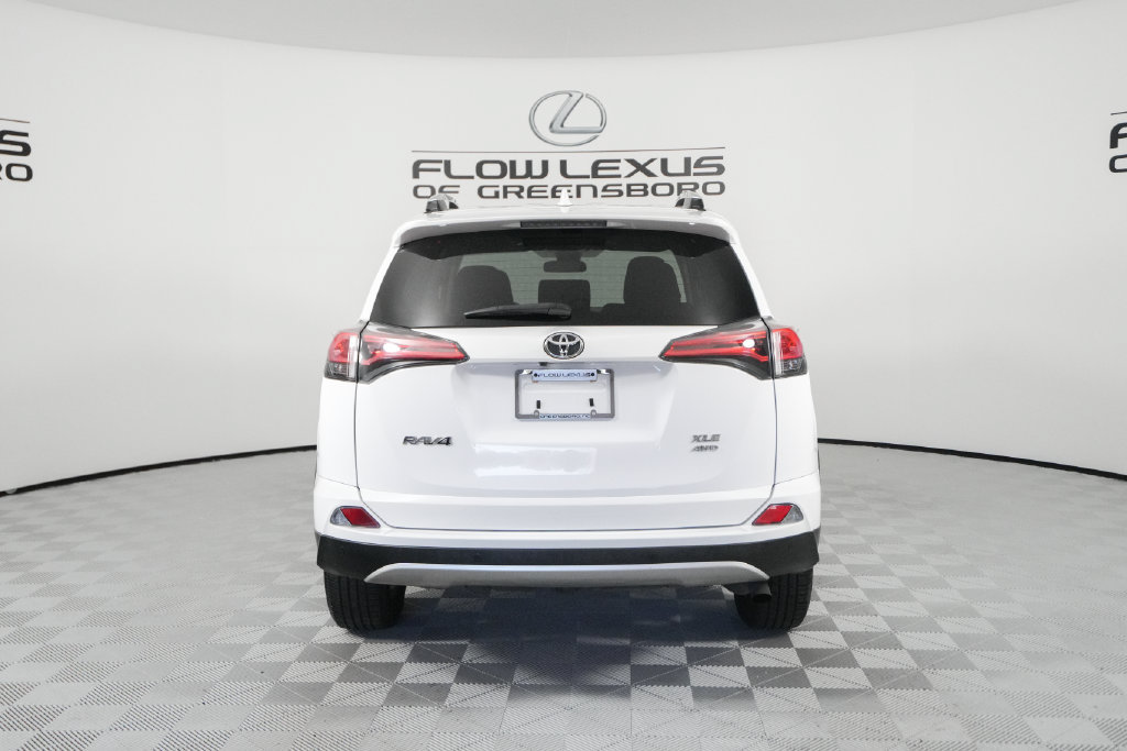 Used 2016 Toyota RAV4 XLE w/ Convenience Package AWD/4WD image 6