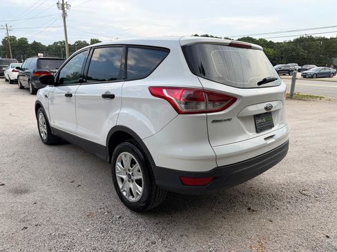 Used 2014 Ford Escape S FWD image 3