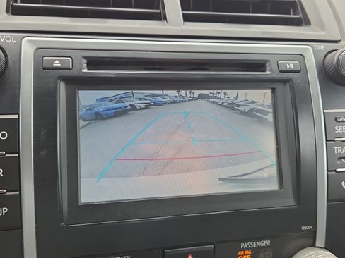 Used 2014 Toyota Camry LE FWD image 28