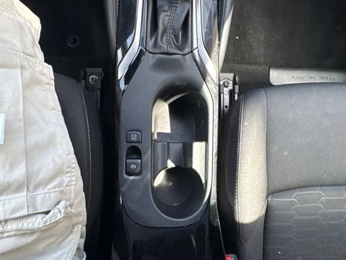 Used 2025 Toyota Corolla SE FWD image 19