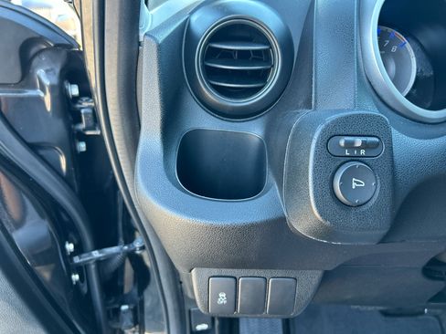 Used 2011 Honda Fit Sport image 24