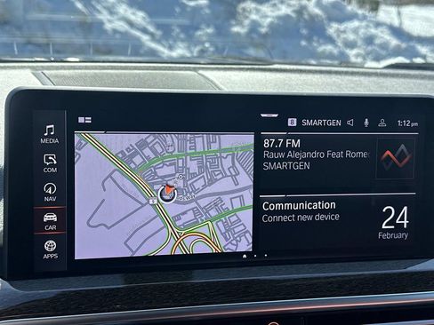 Used 2023 BMW X4 xDrive30i image 11