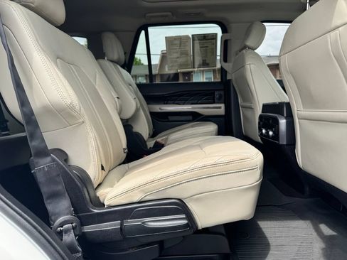 Used 2020 Ford Expedition Platinum AWD/4WD image 14