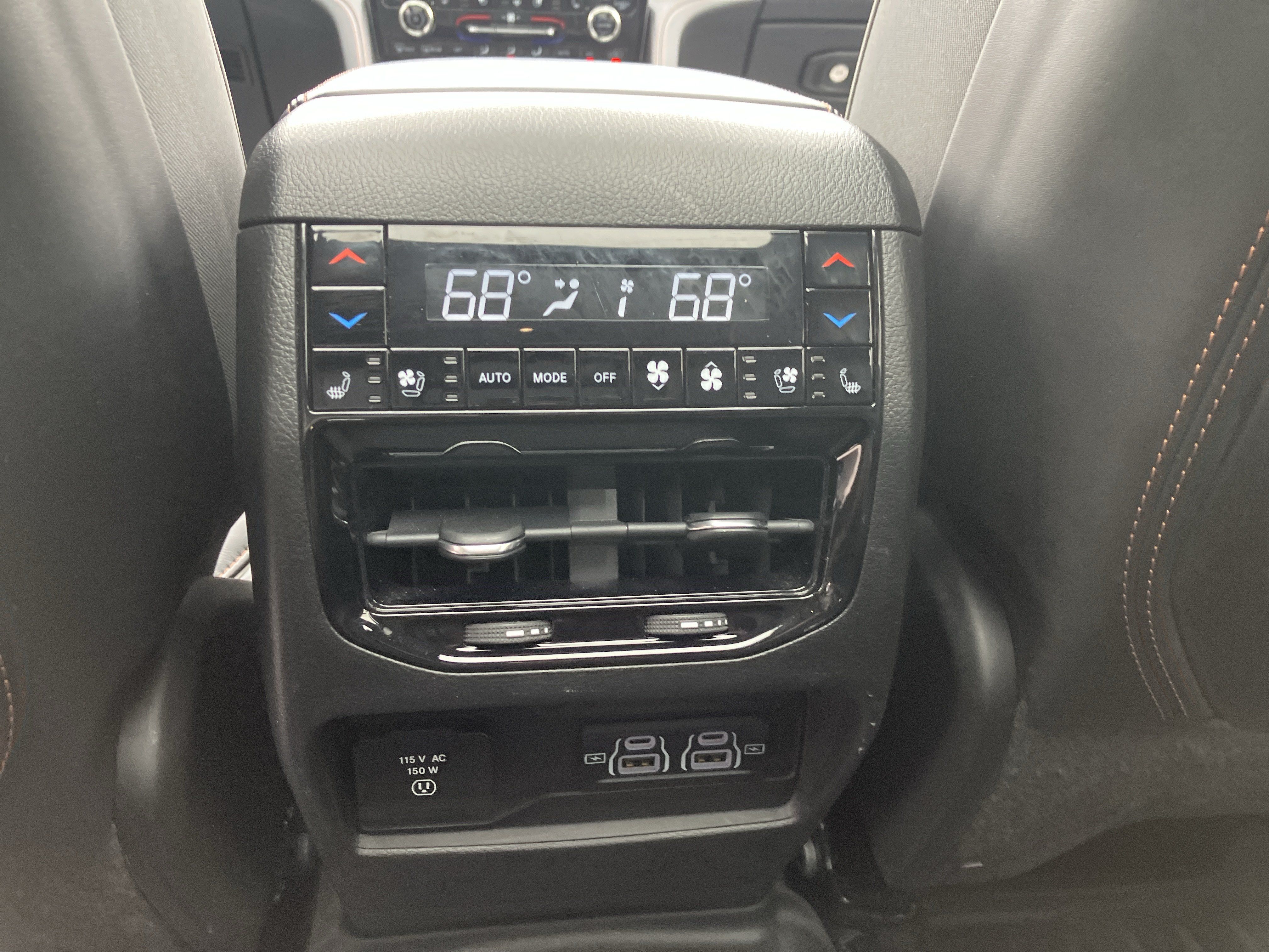 Used 2022 Jeep Grand Cherokee Summit AWD/4WD image 18