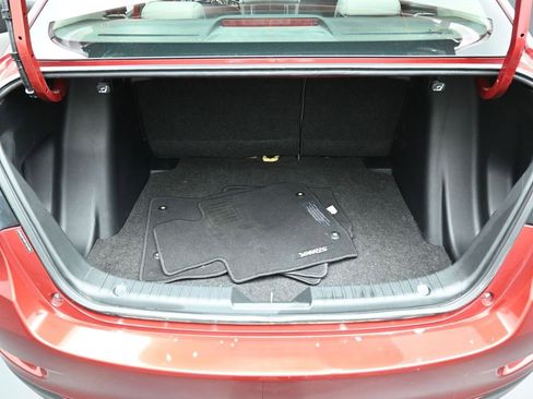 Certified 2019 Toyota Yaris LE image 27