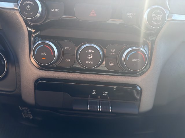 Used 2022 RAM 1500 Big Horn RWD image 27
