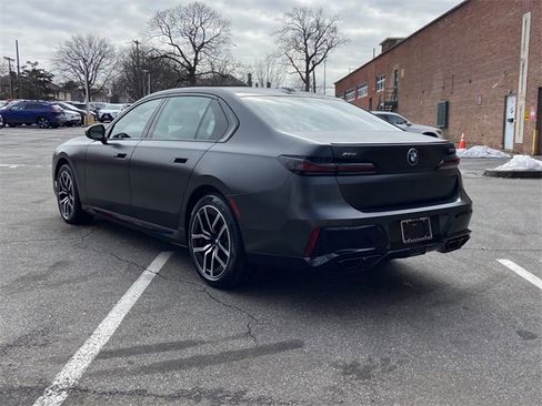 Certified 2023 BMW 760i xDrive w/ Parking Assistance Package image 7