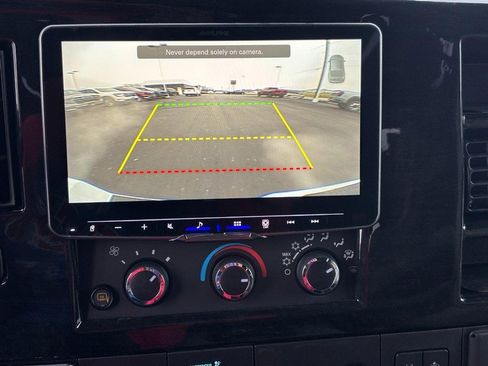 New 2025 GMC Savana 2500 Extended w/ Driver Convenience Package image 21