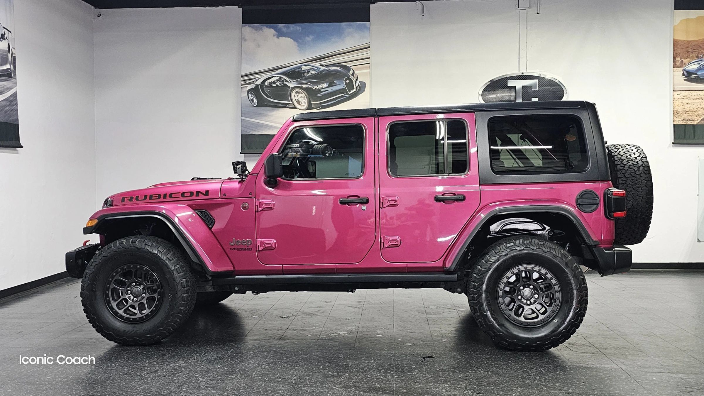 Used 2021 Jeep Wrangler Unlimited Rubicon w/ Xtreme Recon 35" Tire Package AWD/4WD image 21