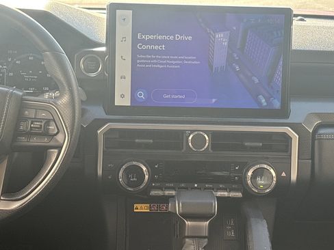 Used 2025 Toyota 4Runner Limited image 30