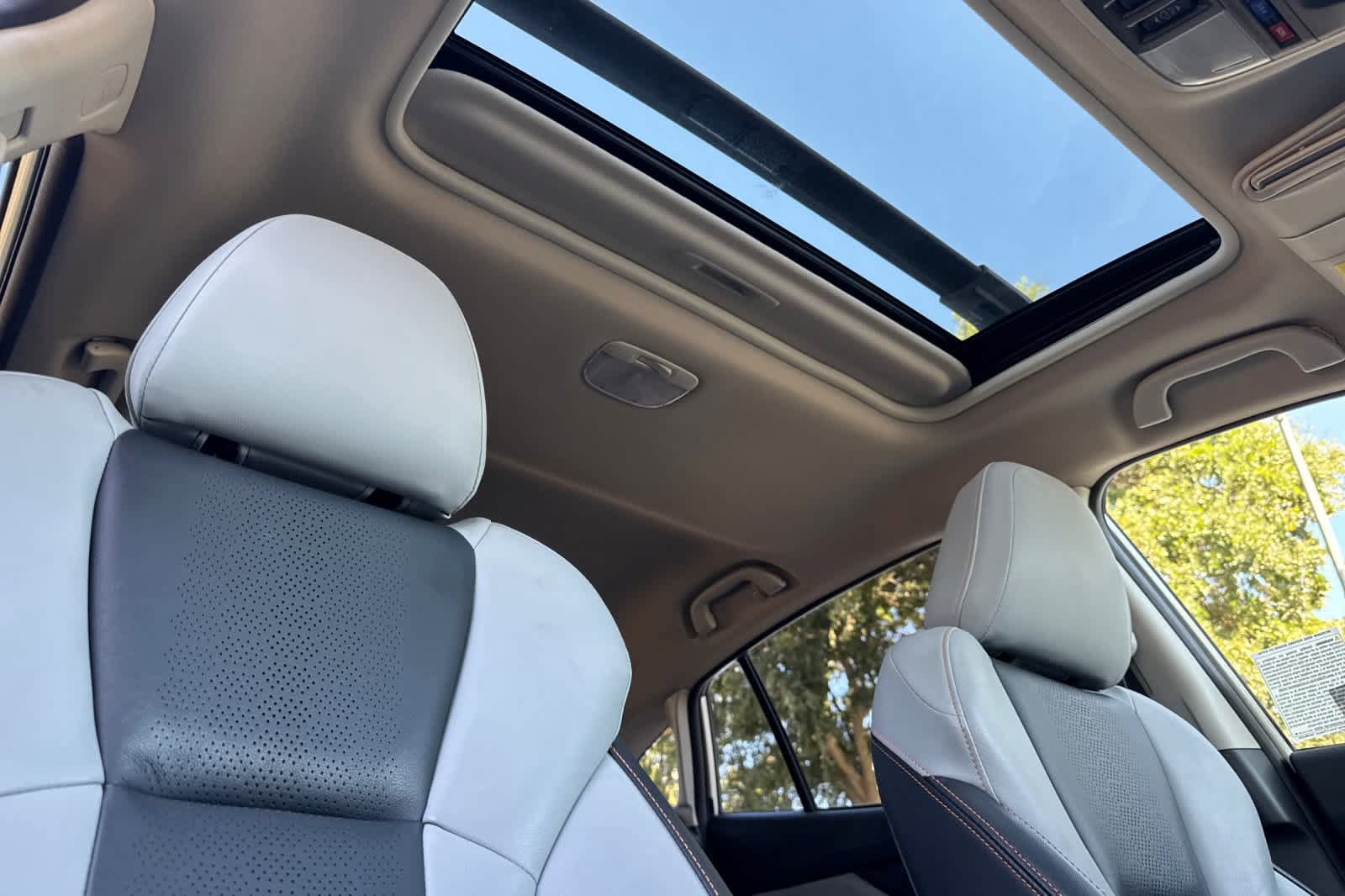 Used 2020 Subaru Crosstrek 2.0i Limited w/ Moonroof Package w/Navigation AWD/4WD image 17