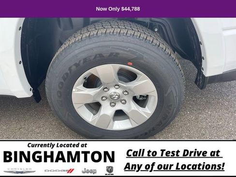 Used 2025 RAM 1500 Big Horn AWD/4WD image 19