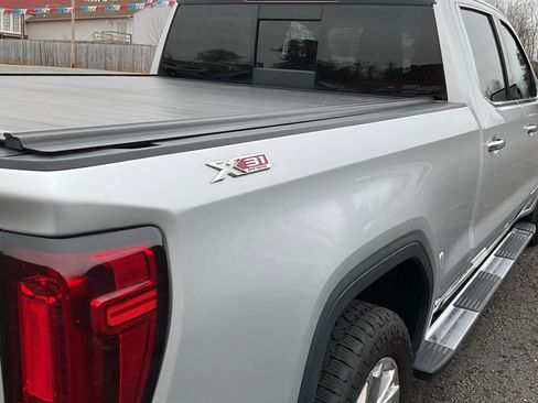 Used 2022 GMC Sierra 1500 SLT w/ SLT Premium Plus Package image 16