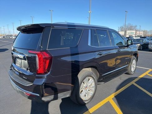 Used 2021 GMC Yukon SLT w/ SLT Premium Package image 12