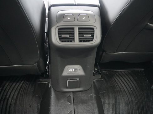 Used 2022 Buick Envision Avenir w/ Safety Package image 33