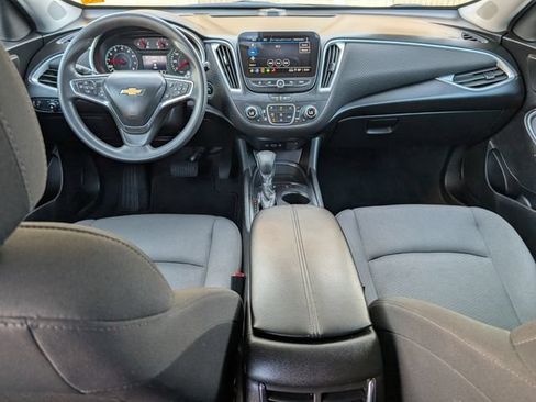 Used 2024 Chevrolet Malibu LT FWD image 15