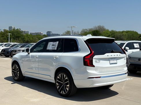 New 2025 Volvo XC90 T8 Plus w/ Protection Package Premier image 5