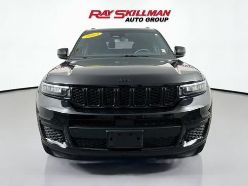 Used 2023 Jeep Grand Cherokee L Laredo AWD/4WD image 2