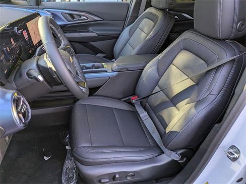 New 2026 Chevrolet Equinox EV LT image 11