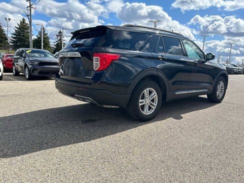 Used 2021 Ford Explorer XLT w/ Equipment Group 202A image 22