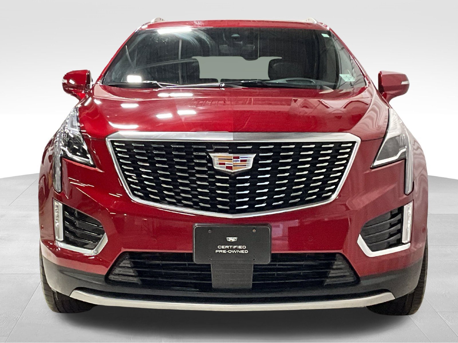 Used 2024 Cadillac XT5 Premium Luxury w/ Technology Package AWD/4WD image 3