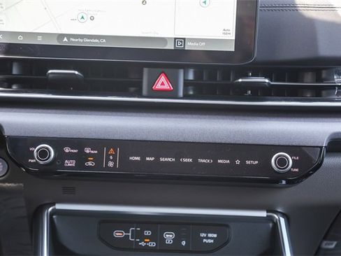 New 2026 Kia Carnival EX image 15