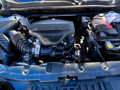 Certified 2025 Chevrolet Blazer RS w/ Enhanced Convenience Package image 32