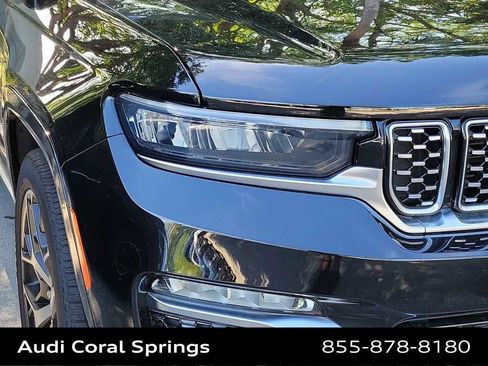 Used 2025 Jeep Grand Cherokee Summit AWD/4WD image 22