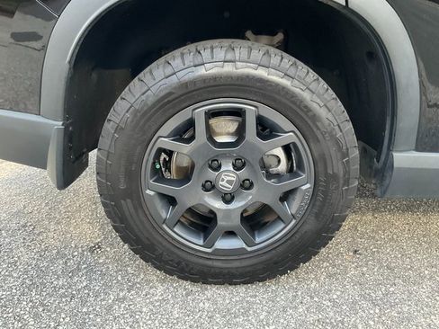 Used 2024 Honda Pilot TrailSport image 27