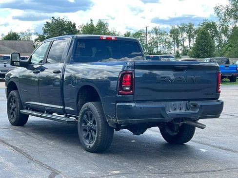 Used 2025 RAM 2500 Big Horn AWD/4WD image 12
