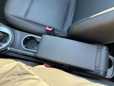 Used 2016 Volkswagen Beetle 1.8T Denim image 24