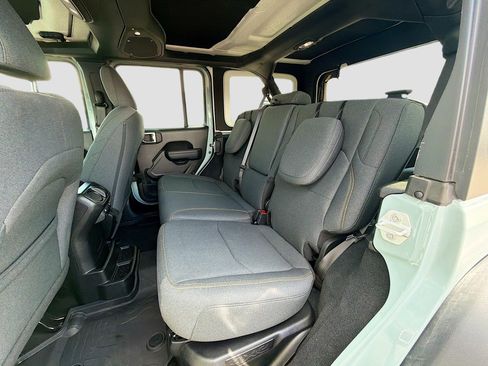 Used 2024 Jeep Wrangler Willys image 20