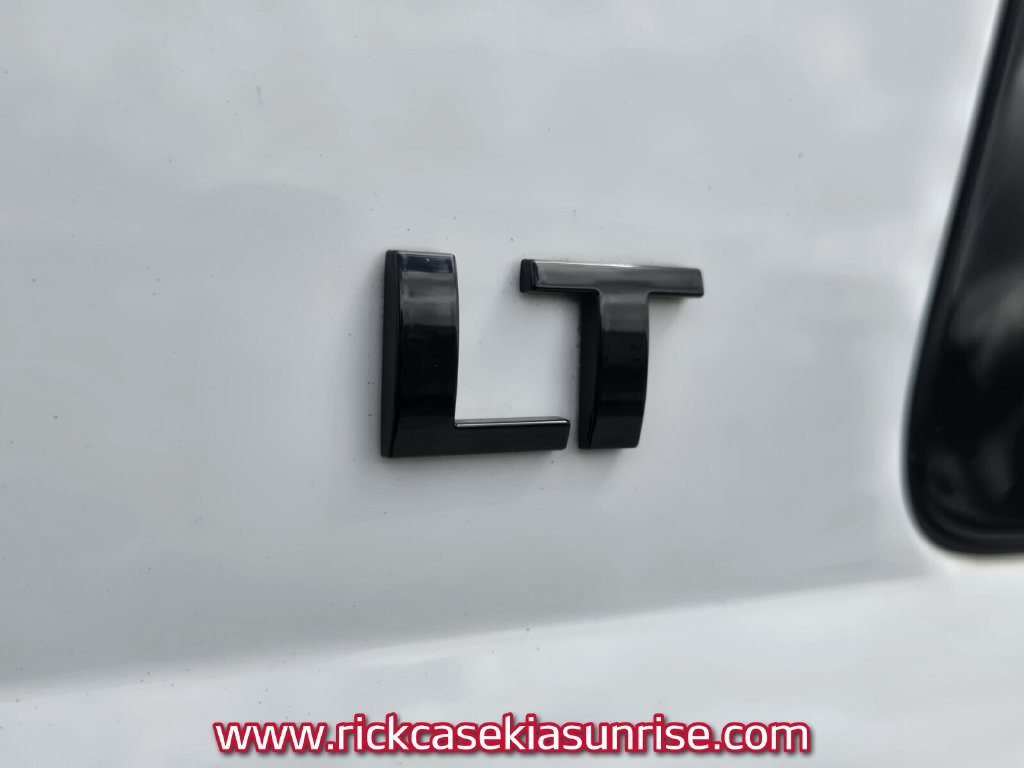 Used 2019 Chevrolet Tahoe LT w/ RST Edition RWD image 18