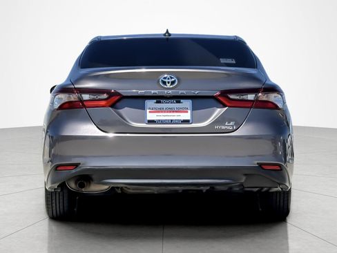 Used 2022 Toyota Camry LE FWD image 4