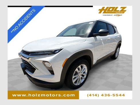 Certified 2025 Chevrolet TrailBlazer LS w/ LS Convenience Package FWD image 1