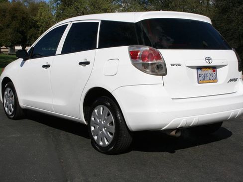 Used 2005 Toyota Matrix image 7