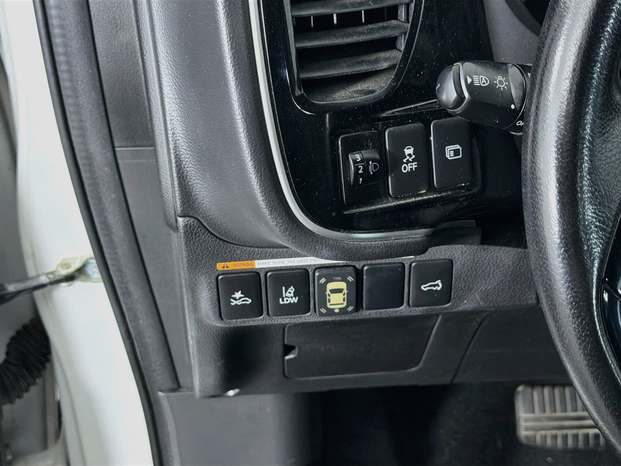 Used 2017 Mitsubishi Outlander SEL FWD image 17