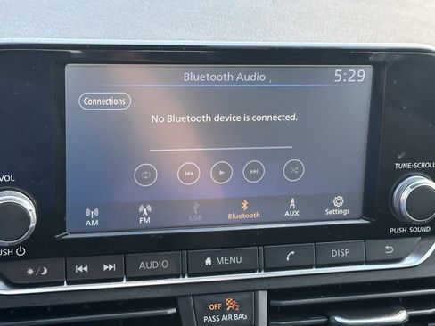 Used 2022 Nissan Altima 2.5 S image 3