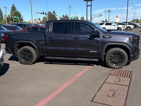 Used 2024 GMC Sierra 1500 Elevation w/ Elevation Premium Package AWD/4WD image 4