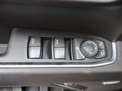 Used 2025 Chevrolet Silverado 1500 LT Trail Boss w/ Convenience Package II AWD/4WD image 22