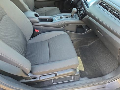 Used 2020 Honda HR-V Sport image 17